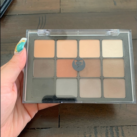 Viseart Neutral Matte Palette - Picture 2 of 4